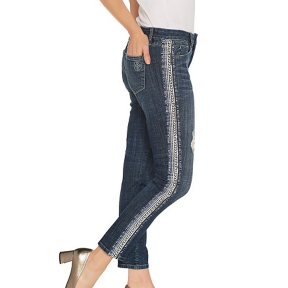 Laurie Felt embellished jeans- size 12 - Picture 2 of 3